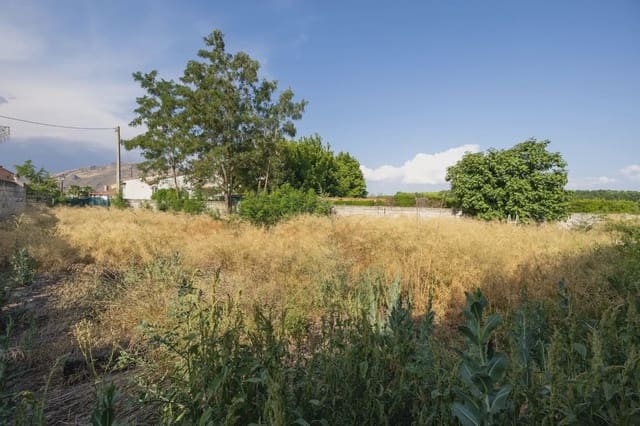 Finca/Herregård til salgs i Chauchina med svømmebasseng - € 225 000 (Ref: 9837590)