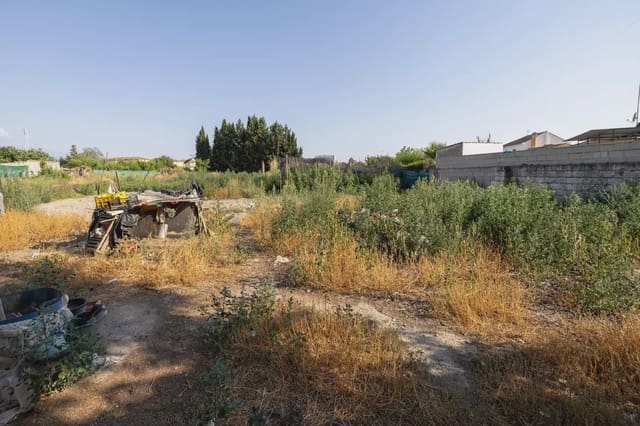 Finca/Herregård til salgs i Chauchina med svømmebasseng - € 225 000 (Ref: 9837590)