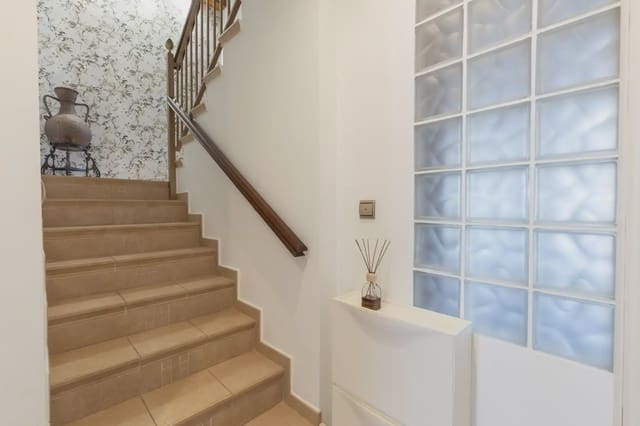 Dom na sprzedaż w Chauchina z garażem - 285 900 € (Ref: 9837594)