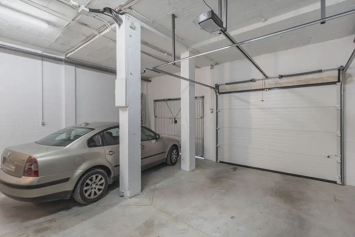 Omakotitalo myytävänä paikassa Las Gabias mukana uima-altaan 
autotalli - 279 000 € (Ref: 9837595)