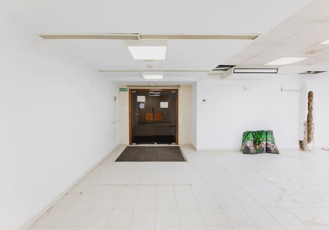 Leilighet til salgs i Centro - Sagrario, Granada by - € 490 000 (Ref: 9837597)