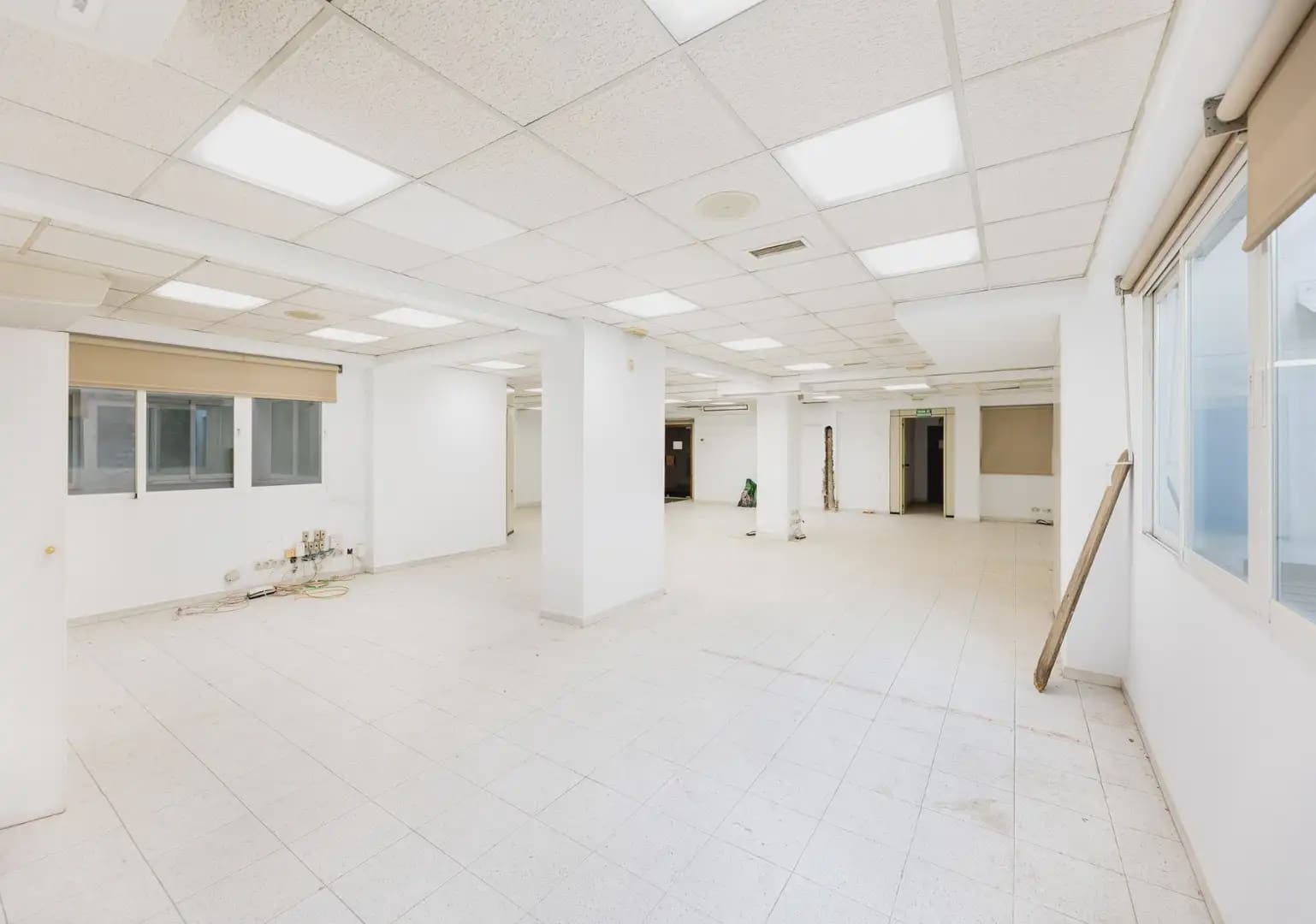 Flat for sale in Granada city - € 490,000 (Ref: 9837597)
