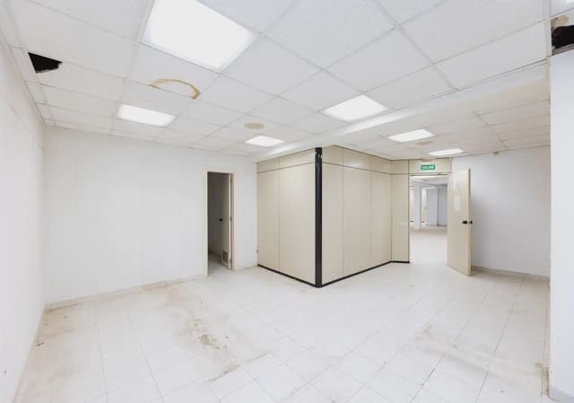 Leilighet til salgs i Centro - Sagrario, Granada by - € 490 000 (Ref: 9837597)