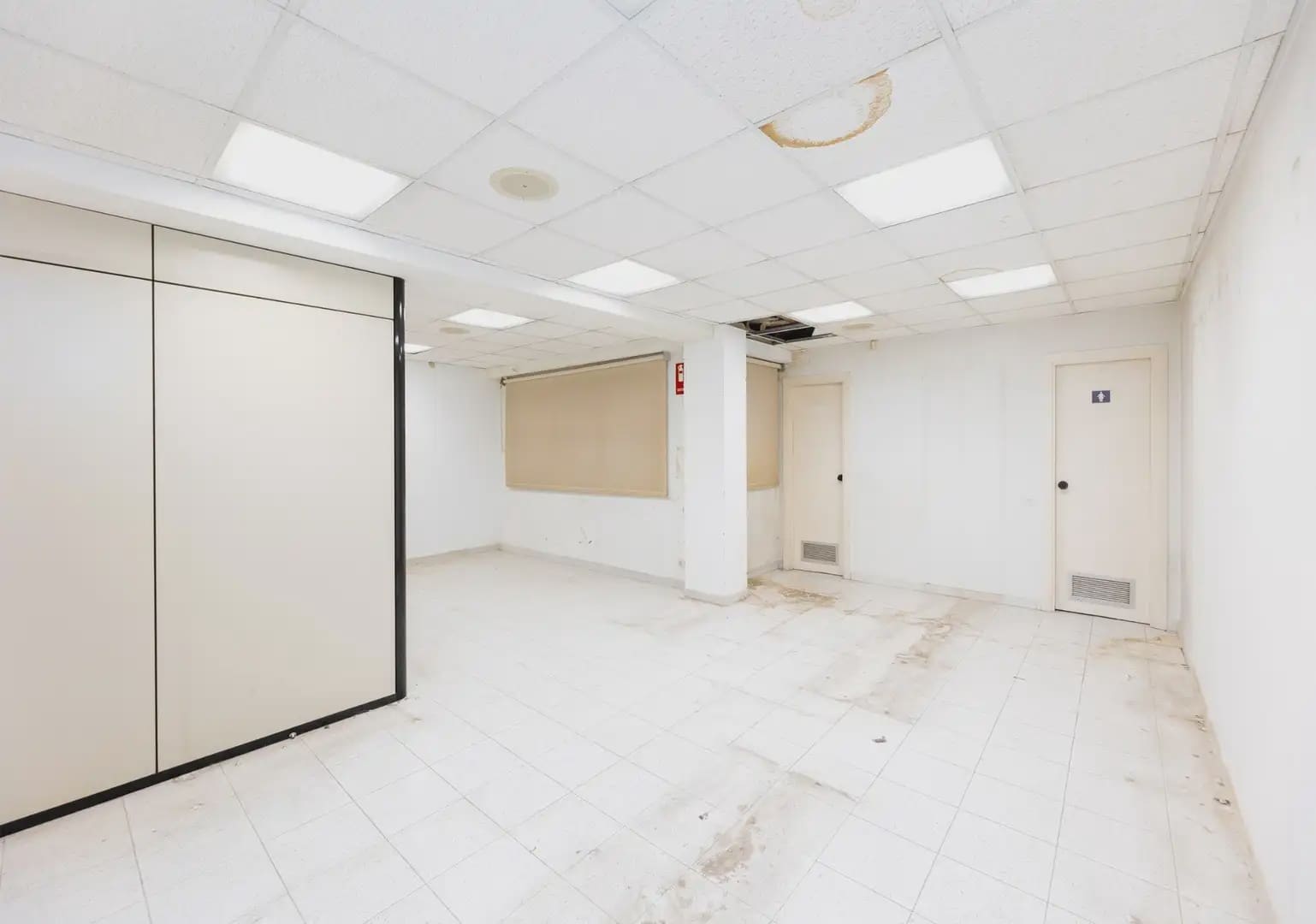 Gewerbe zu verkaufen in Granada Stadt - 980.000 € (Ref: 9837598)