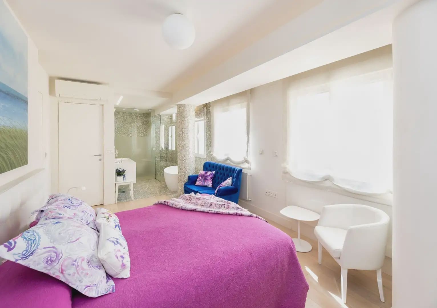 Flat for sale in Granada city - € 890,000 (Ref: 9837599)