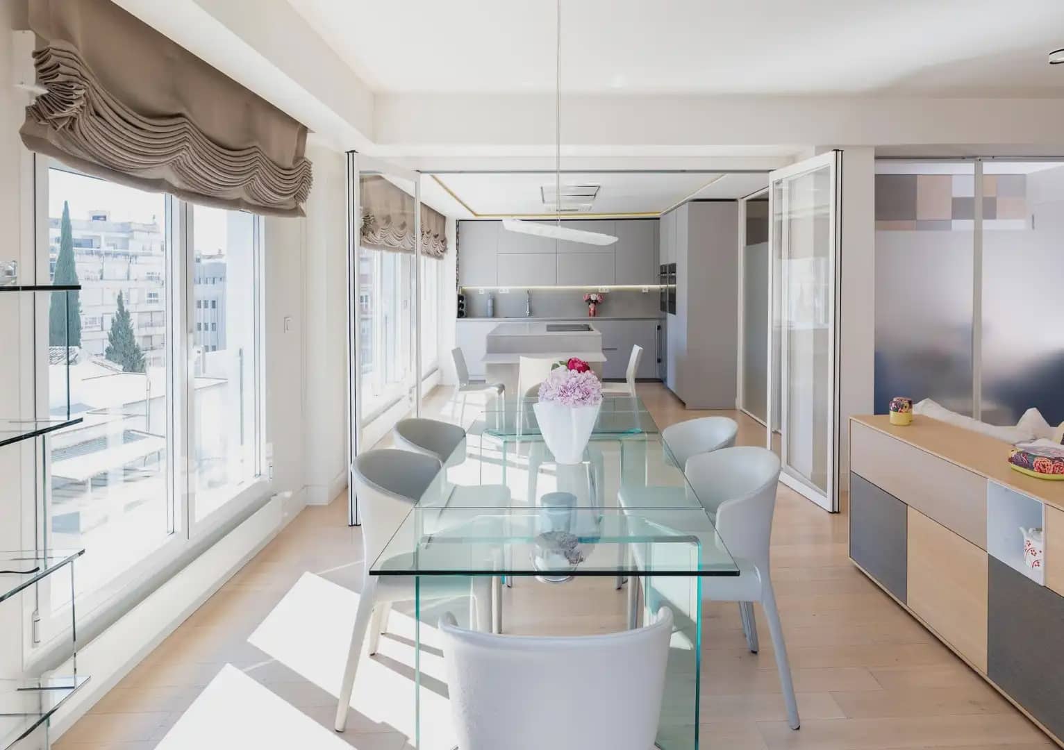 Flat for sale in Granada city - € 890,000 (Ref: 9837599)