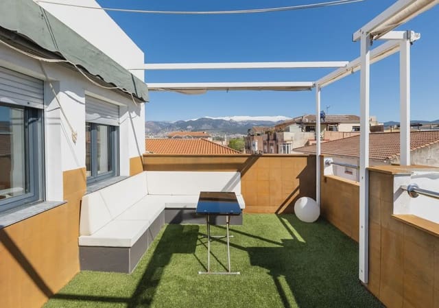 Villa til salgs i Armilla med garasje - € 649 000 (Ref: 9837602)