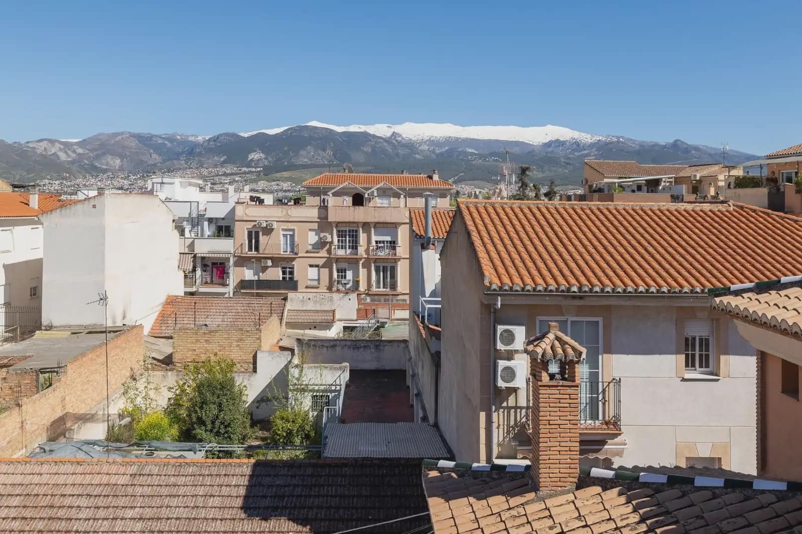 Moradia para venda em Armilla com garagem - 649 000 € (Ref: 9837602)