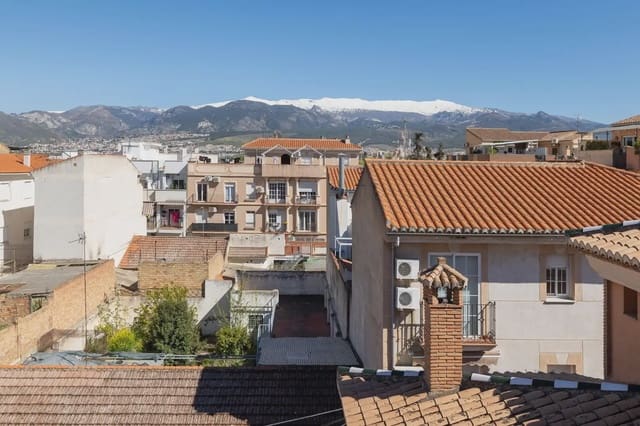 Villa til salgs i Armilla med garasje - € 649 000 (Ref: 9837602)