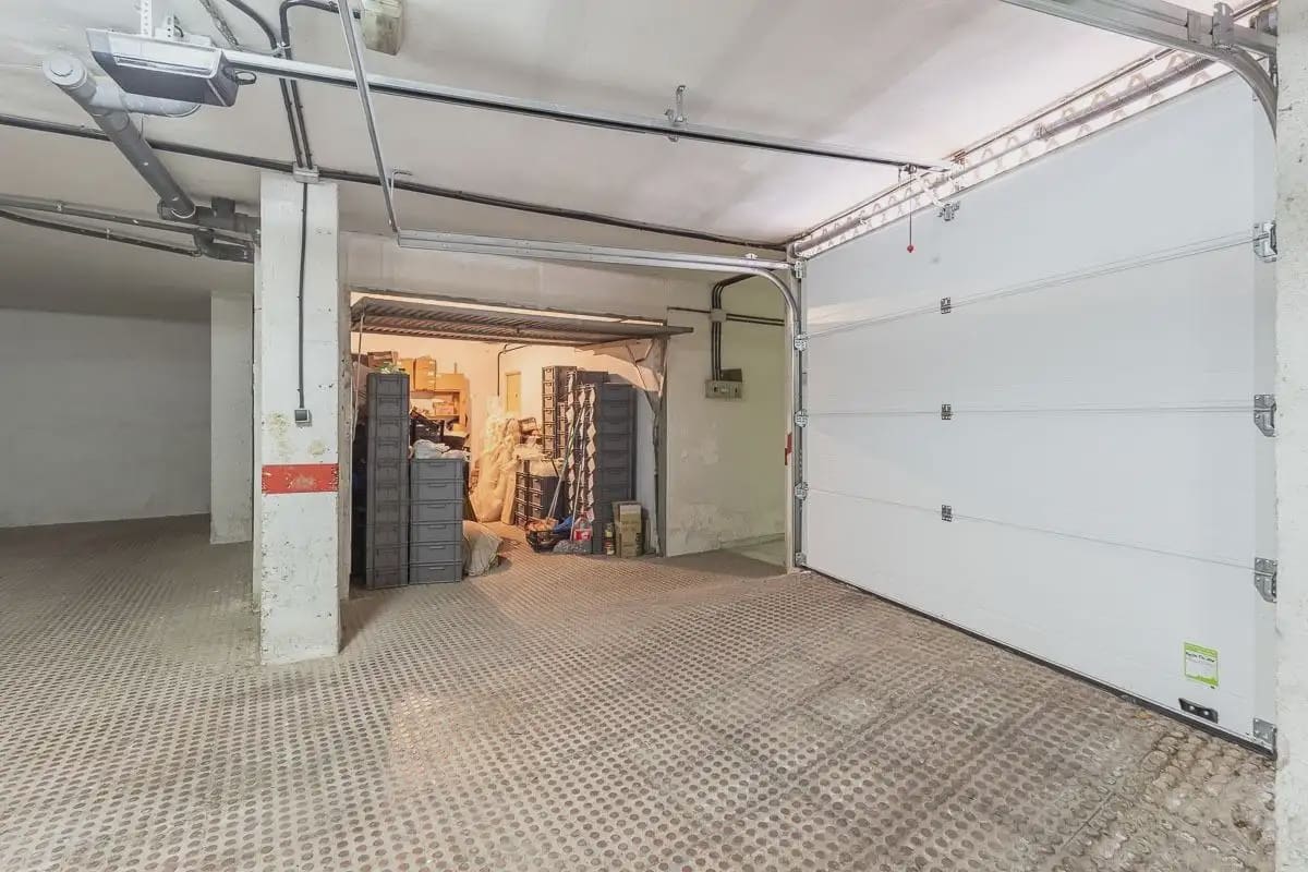 2 bedroom Flat for sale in Cenes de la Vega with garage - € 135,000 (Ref: 9837604)