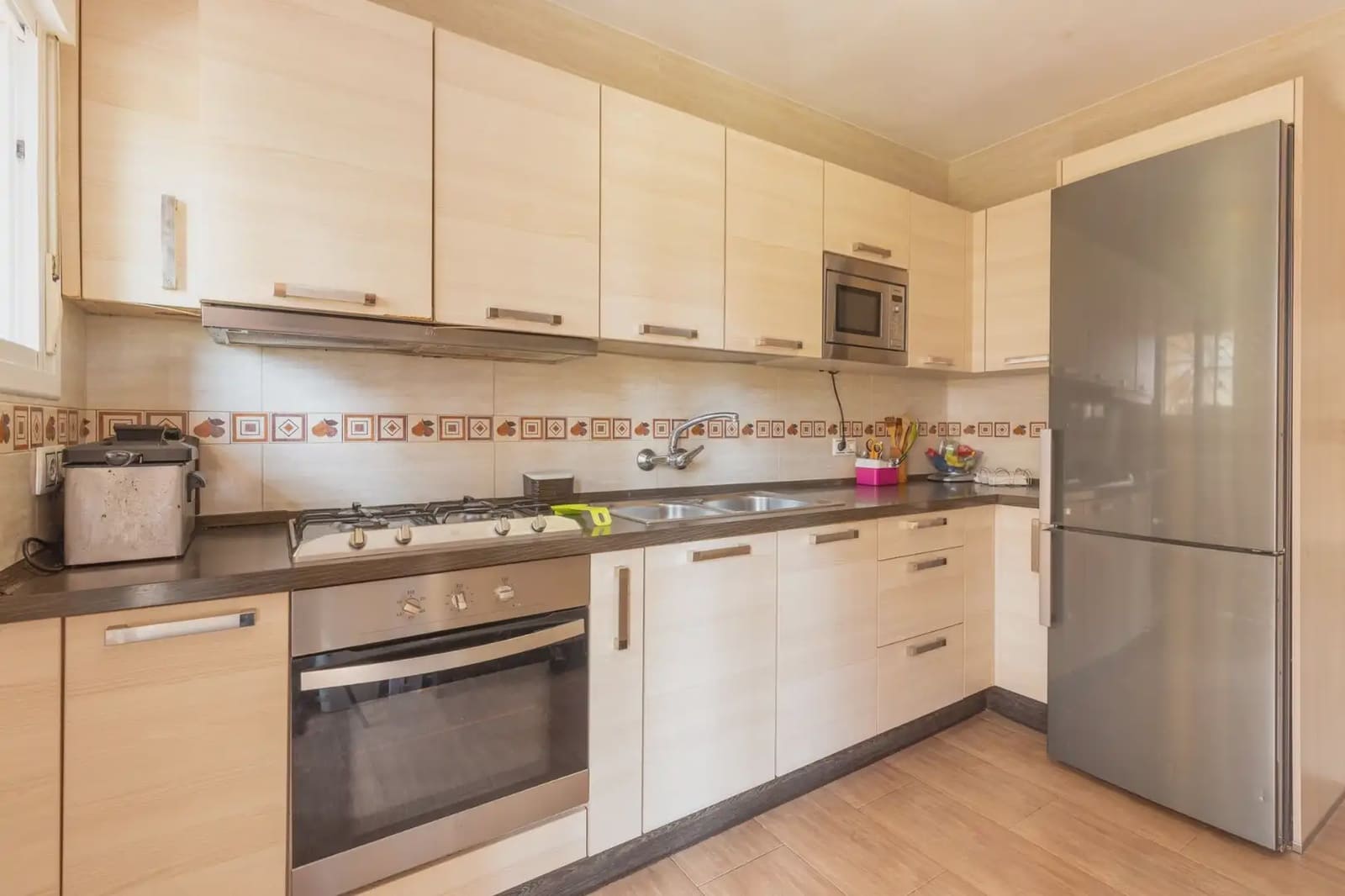 Byhus til salg i Armilla med garage - € 295.000 (Ref: 9837605)