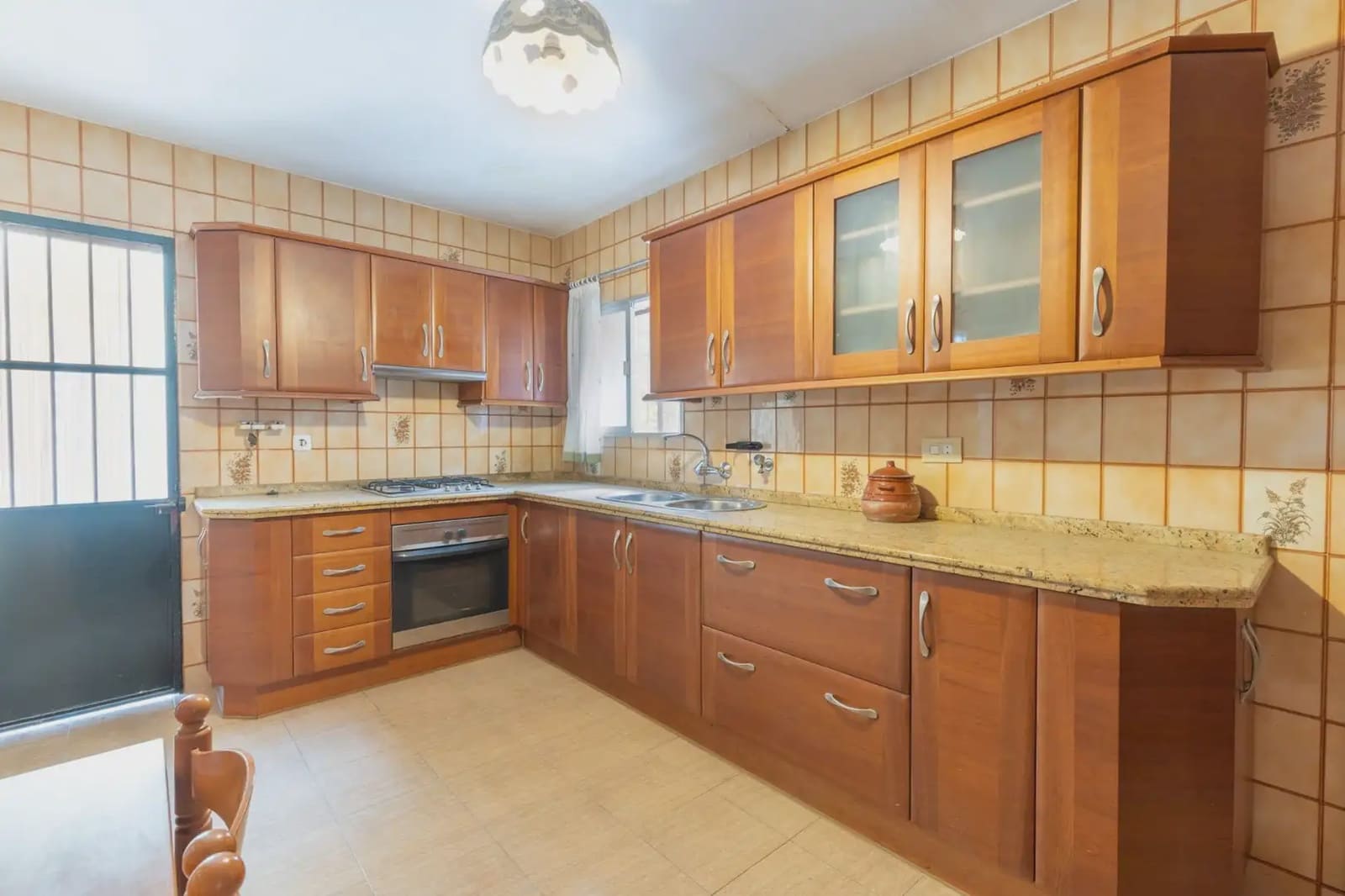 Byhus til salg i Armilla med garage - € 295.000 (Ref: 9837605)