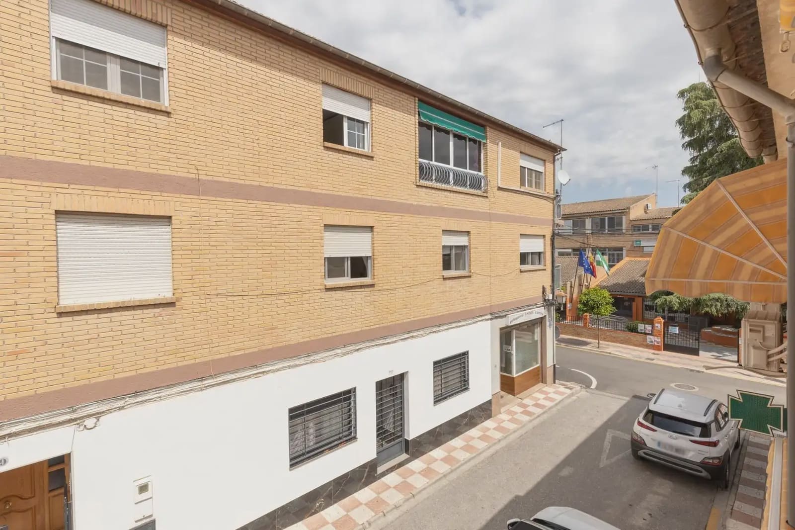 Byhus til salg i Armilla med garage - € 295.000 (Ref: 9837605)