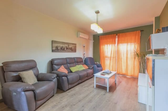 Omakotitalo myytävänä paikassa Churriana de la Vega - 345 000 € (Ref: 9837607)