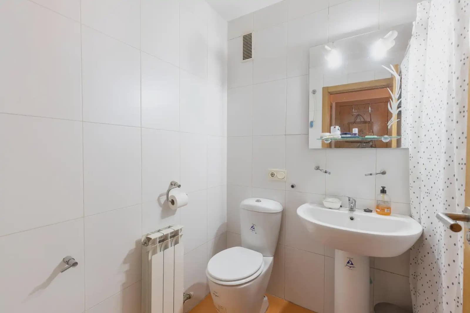Omakotitalo myytävänä paikassa Churriana de la Vega - 345 000 € (Ref: 9837607)