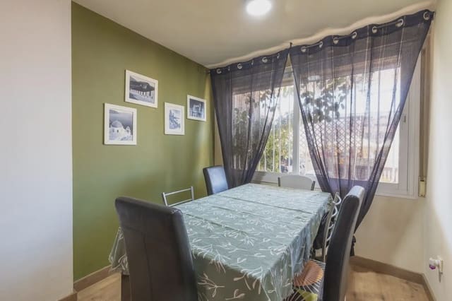 Omakotitalo myytävänä paikassa Churriana de la Vega - 345 000 € (Ref: 9837607)