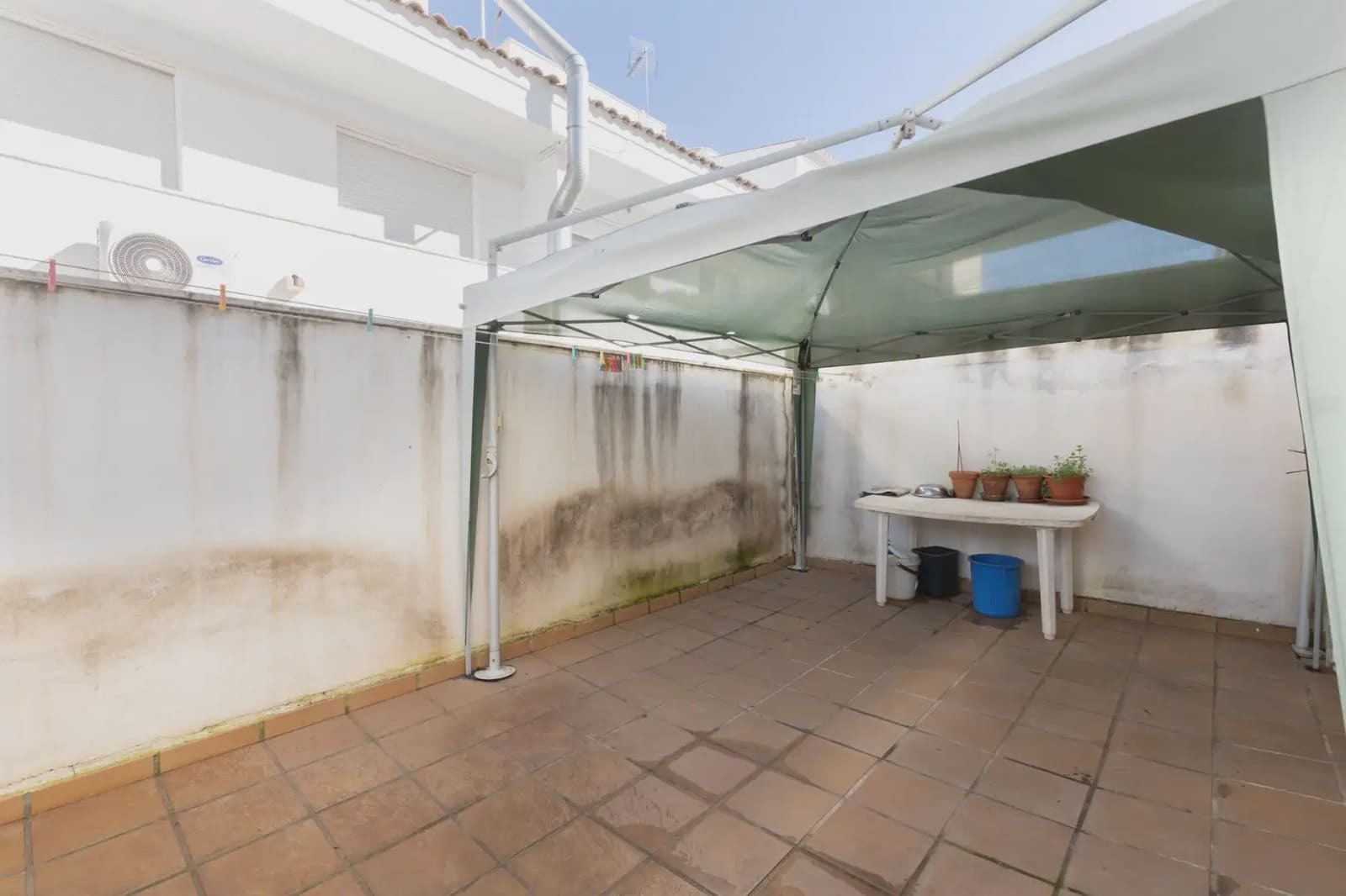 Omakotitalo myytävänä paikassa Churriana de la Vega - 345 000 € (Ref: 9837607)