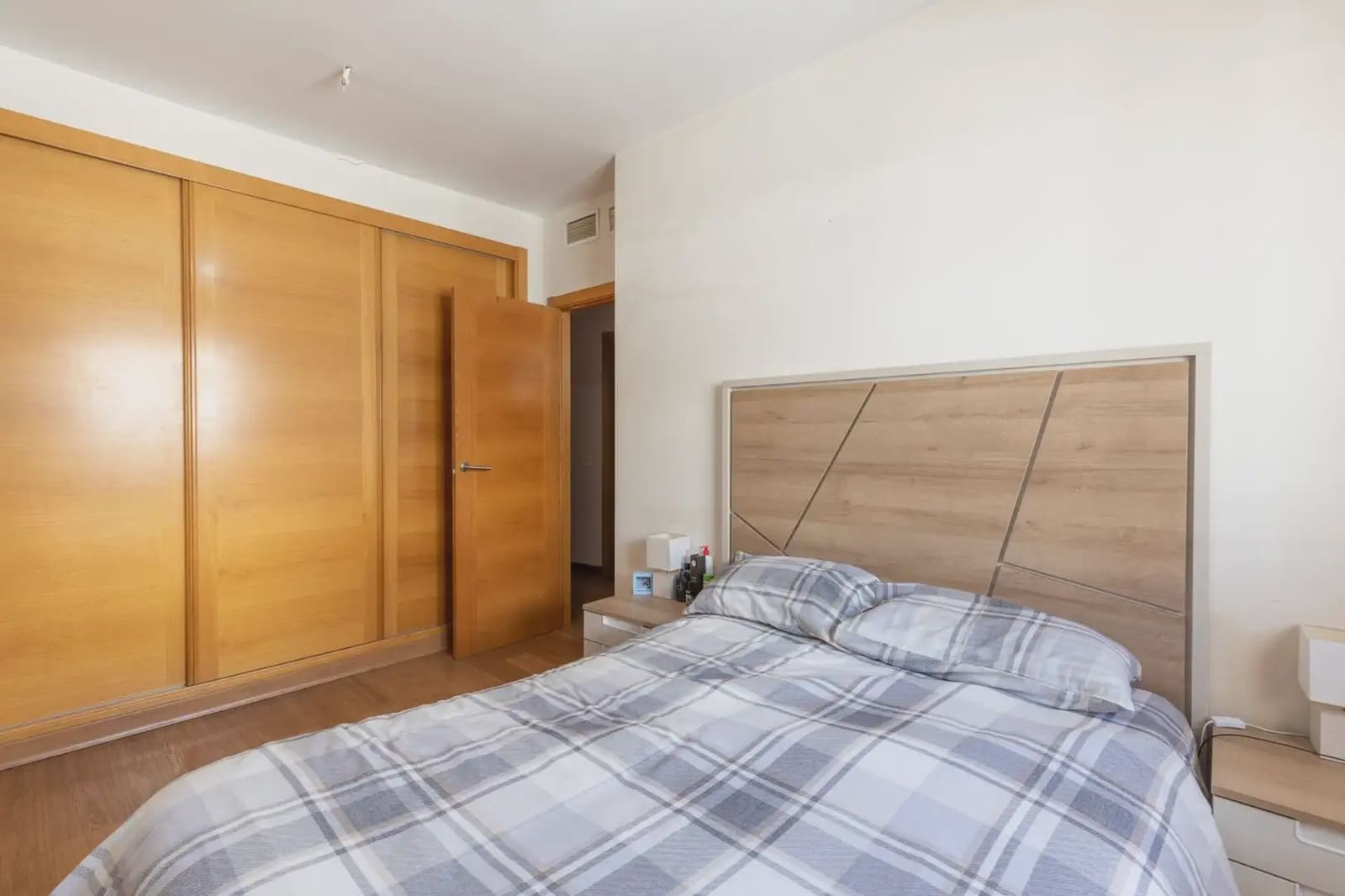 Omakotitalo myytävänä paikassa Churriana de la Vega - 345 000 € (Ref: 9837607)