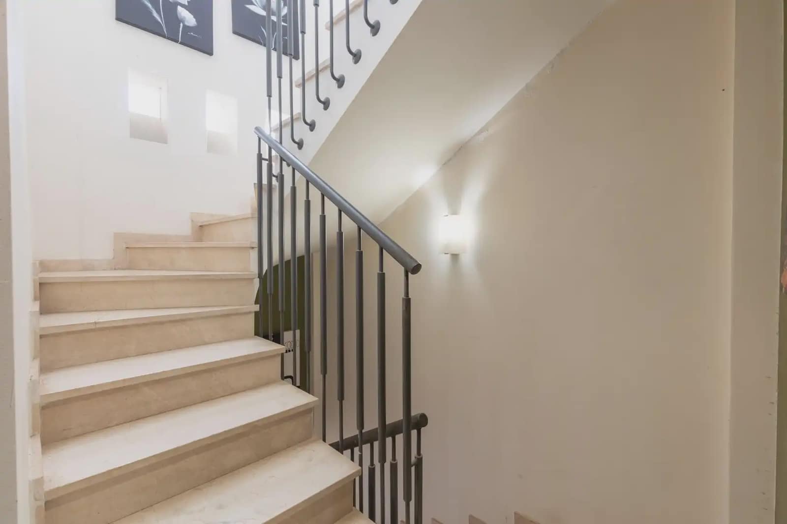 Omakotitalo myytävänä paikassa Churriana de la Vega - 345 000 € (Ref: 9837607)