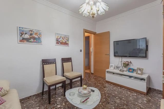 Omakotitalo myytävänä paikassa Bola de Oro - Serrallo, Granada kaupunki mukana 
autotalli - 595 000 € (Ref: 9837608)