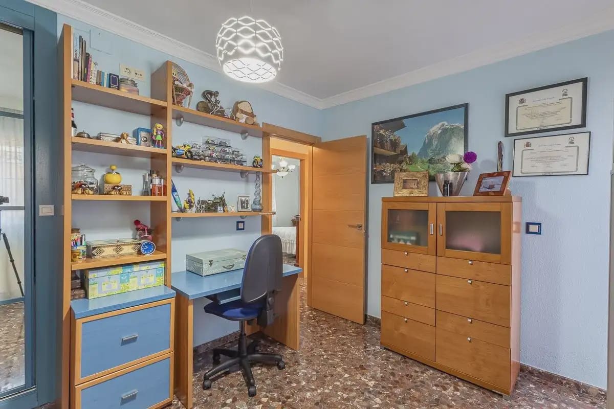 Omakotitalo myytävänä paikassa Granada kaupunki mukana 
autotalli - 595 000 € (Ref: 9837608)