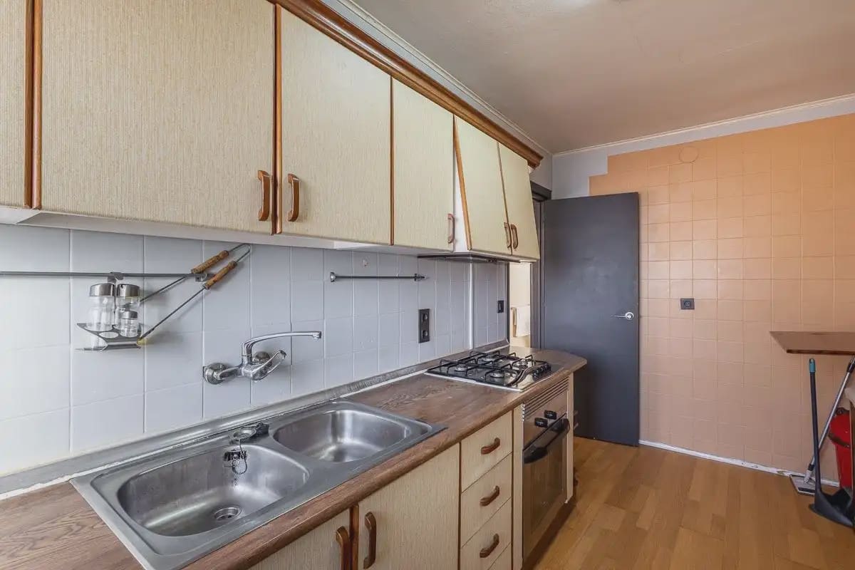 Lejlighed til salg i Atarfe med garage - € 125.000 (Ref: 9837610)