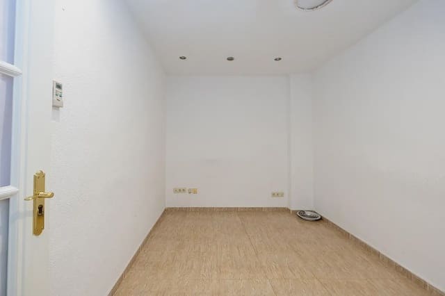 Gewerbe zu verkaufen in Figares, Granada Stadt - 80.000 € (Ref: 9837611)