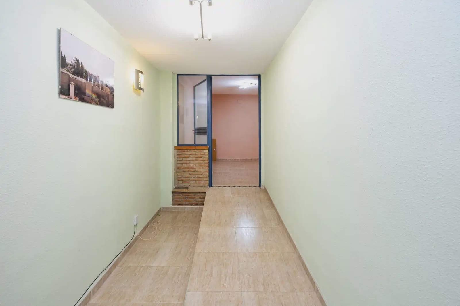 Erhverv til salg i Granada by - € 80.000 (Ref: 9837611)