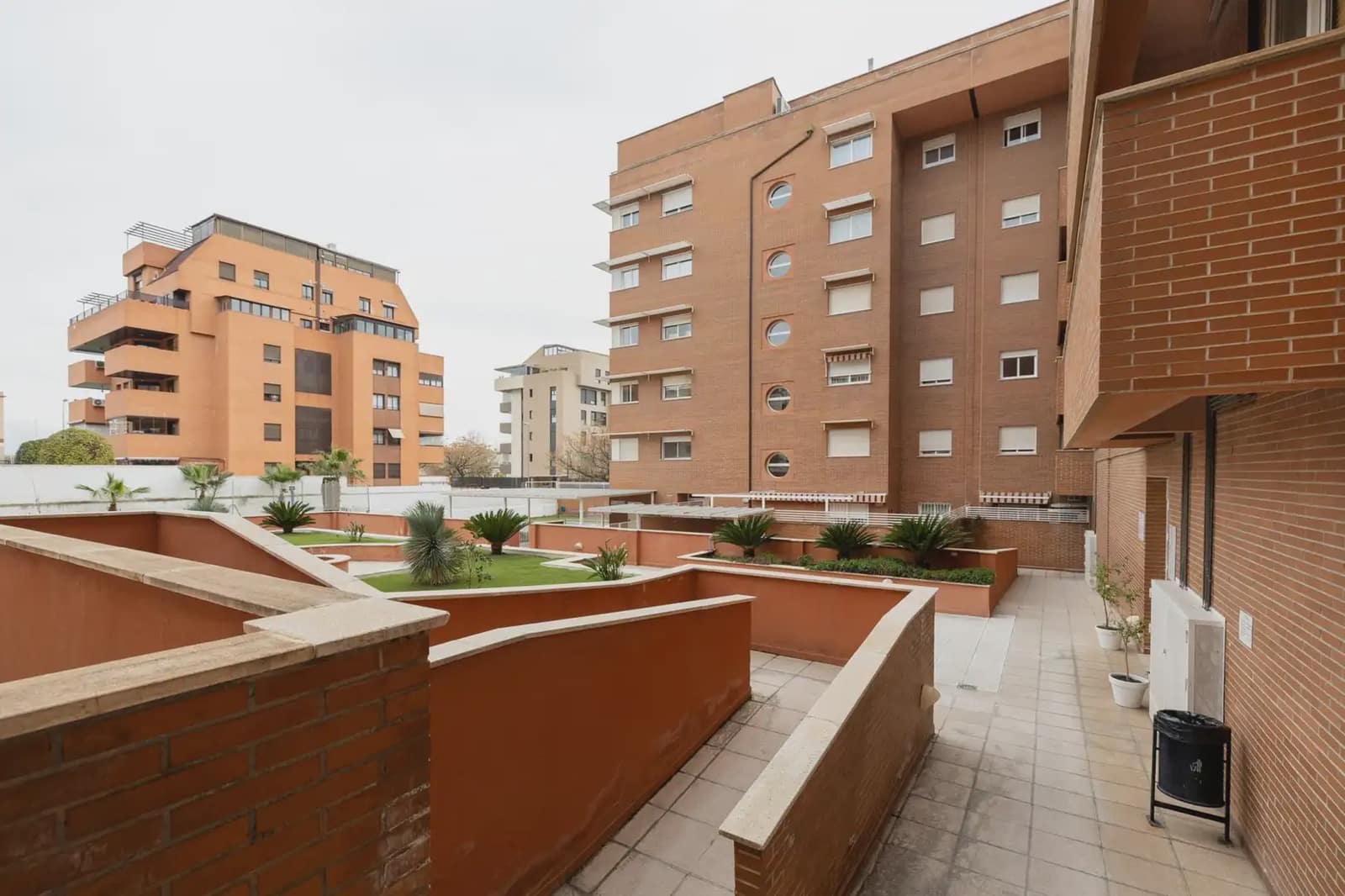 Appartamento in vendita in Granada citta con piscina garage - 289.990 € (Rif: 9837612)