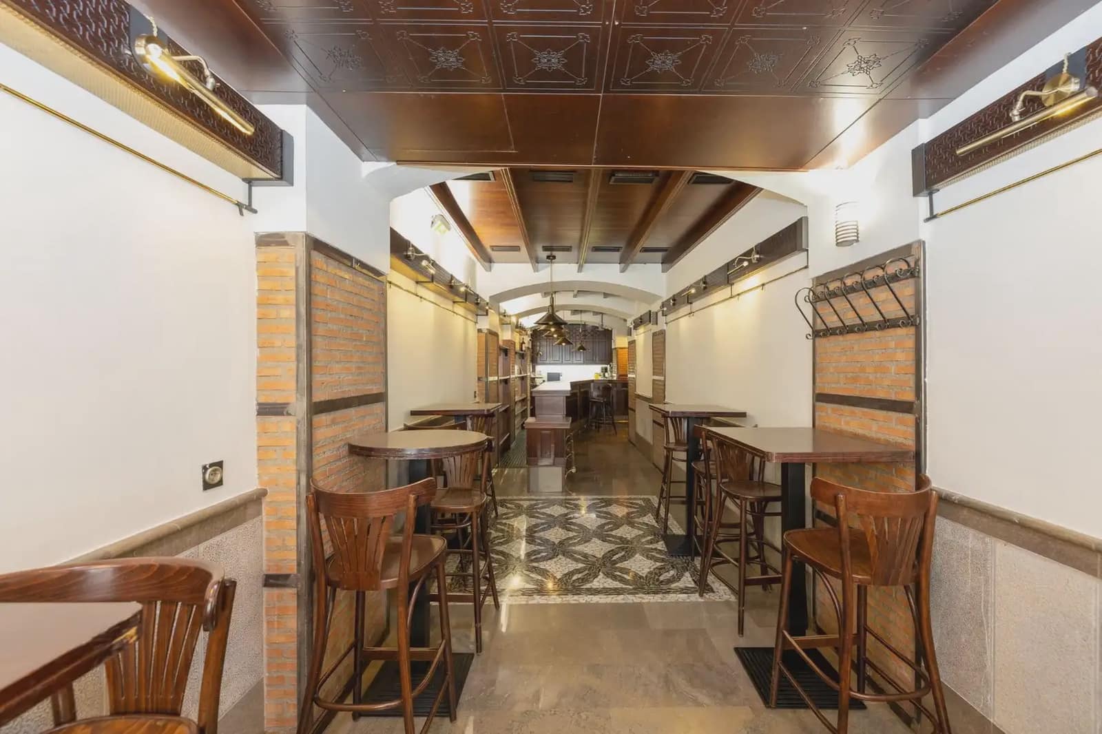Hus til salgs i Granada by - € 1 700 000 (Ref: 9837613)