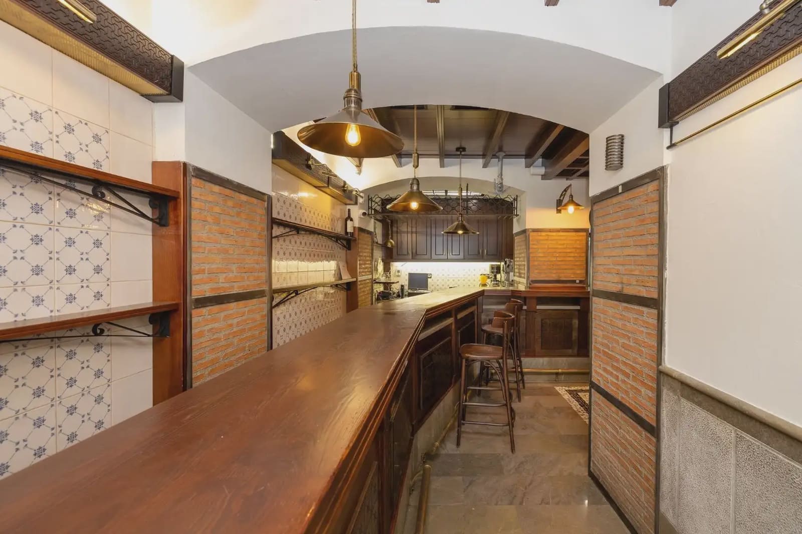 Hus til salgs i Granada by - € 1 700 000 (Ref: 9837613)