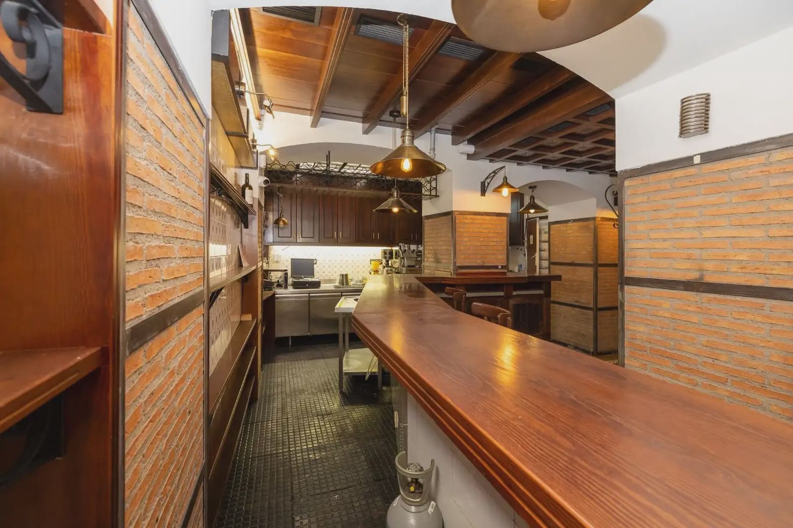 Hus til salgs i Granada by - € 1 700 000 (Ref: 9837613)