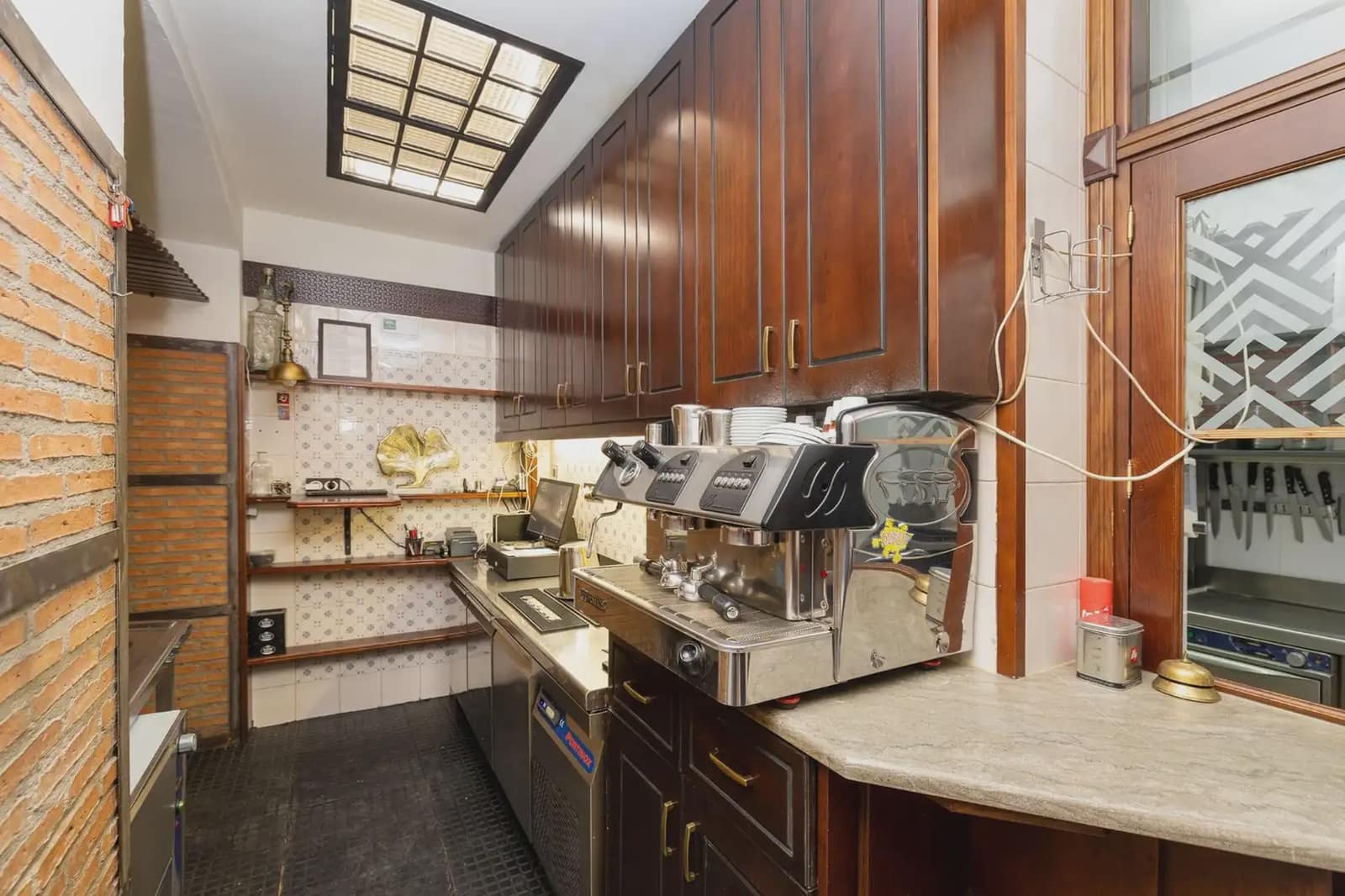 Hus til salgs i Granada by - € 1 700 000 (Ref: 9837613)