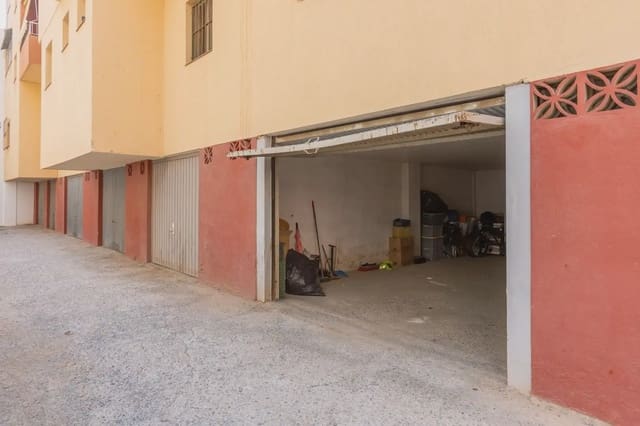 Garage til salg i Almuñécar - € 80.000 (Ref: 9837614)