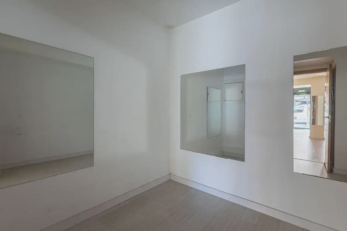 Local Comercial en Granada ciudad en venta - 165.000 € (Ref: 9837615)