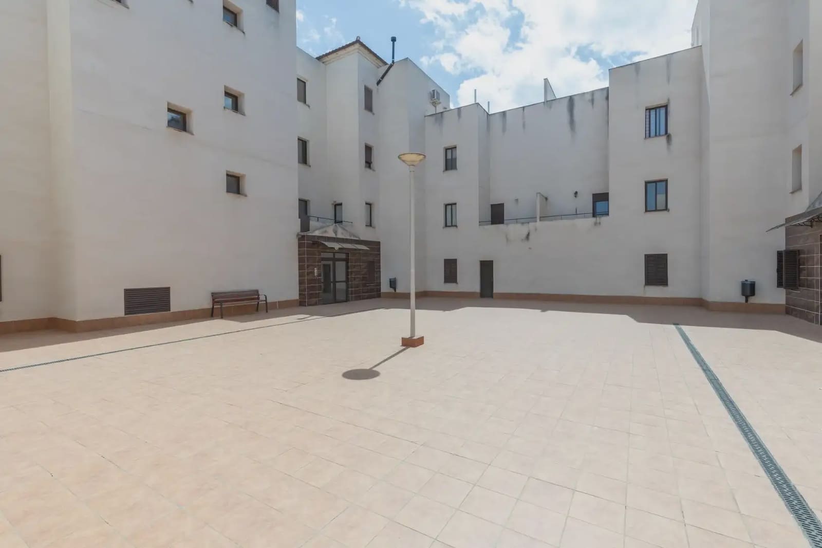 3 soveværelse Lejlighed til salg i Atarfe med garage - € 179.000 (Ref: 9837616)
