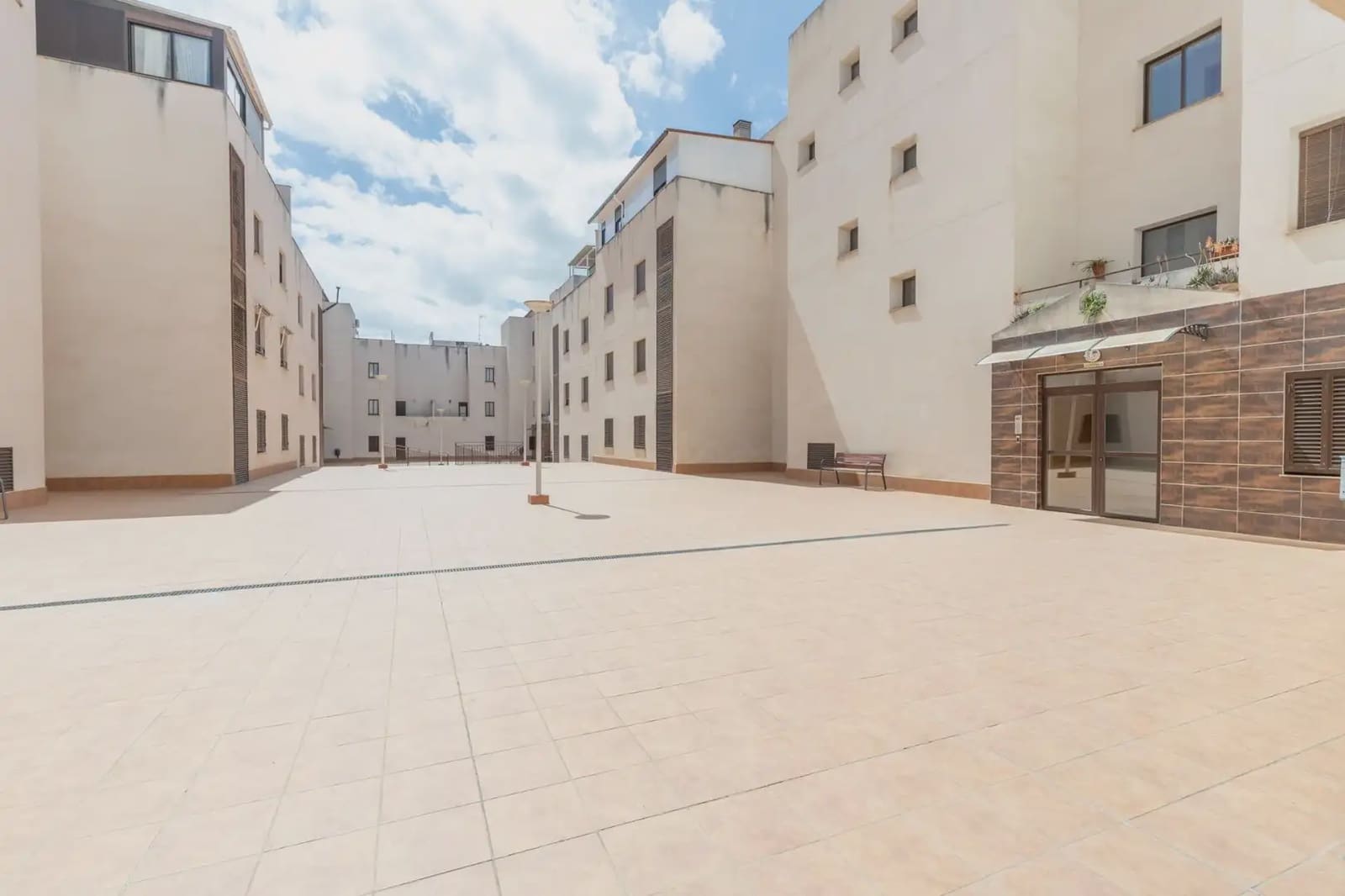 3 soveværelse Lejlighed til salg i Atarfe med garage - € 179.000 (Ref: 9837616)