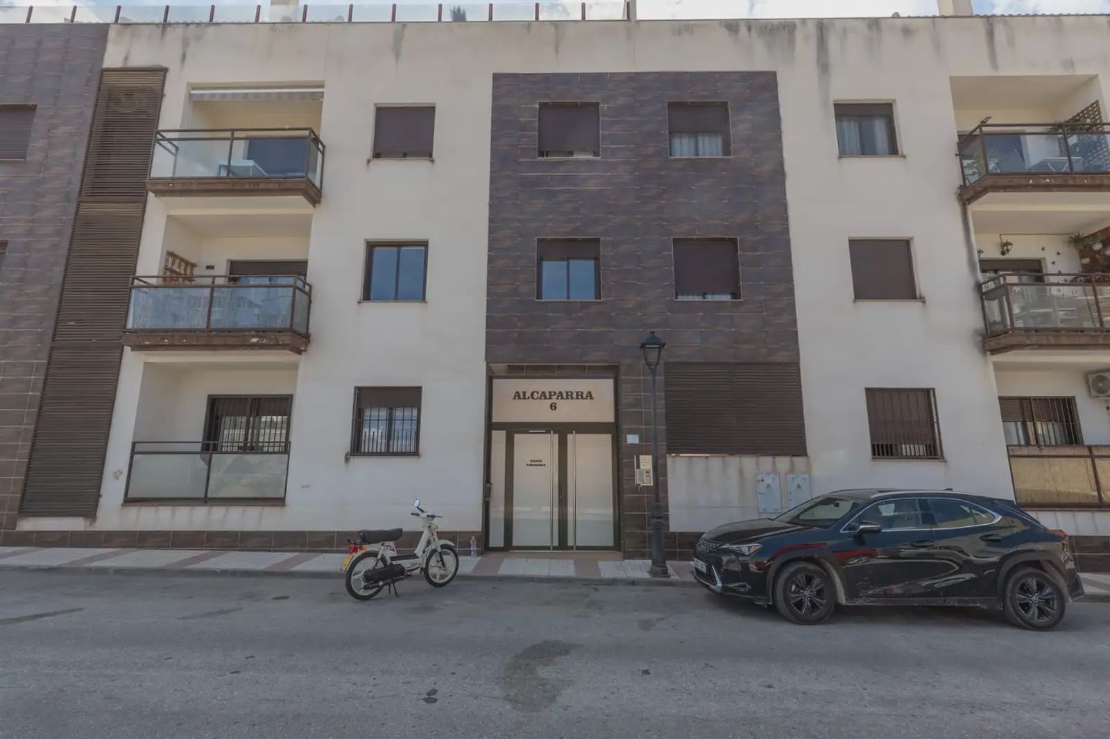 3 soveværelse Lejlighed til salg i Atarfe med garage - € 179.000 (Ref: 9837616)