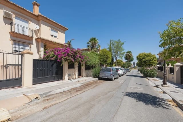 Moradia Geminada para venda em Vegas del Genil com piscina garagem - 350 000 € (Ref: 9837617)