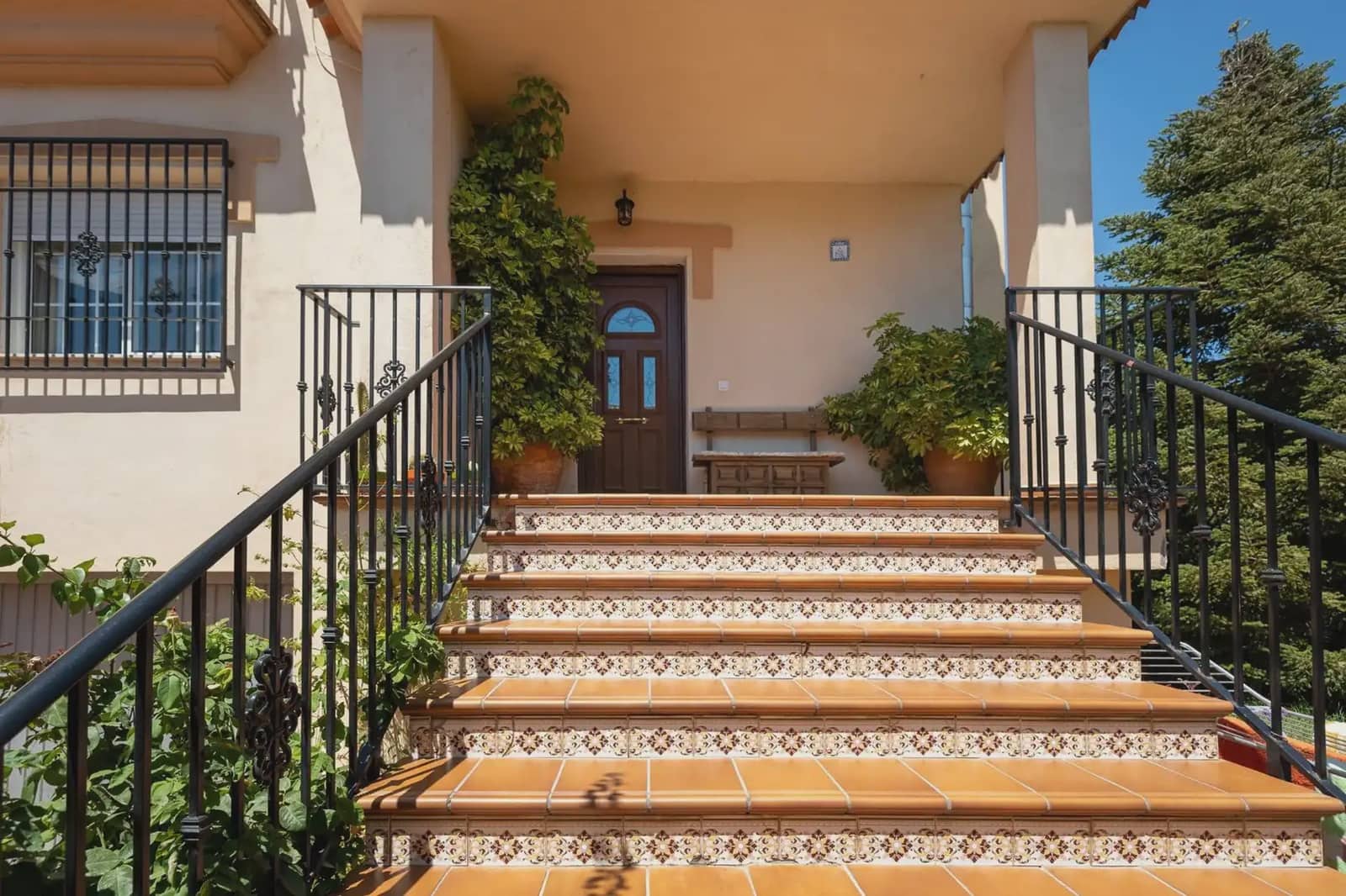 Semi-detached Villa for sale in Vegas del Genil with pool garage - € 350,000 (Ref: 9837617)