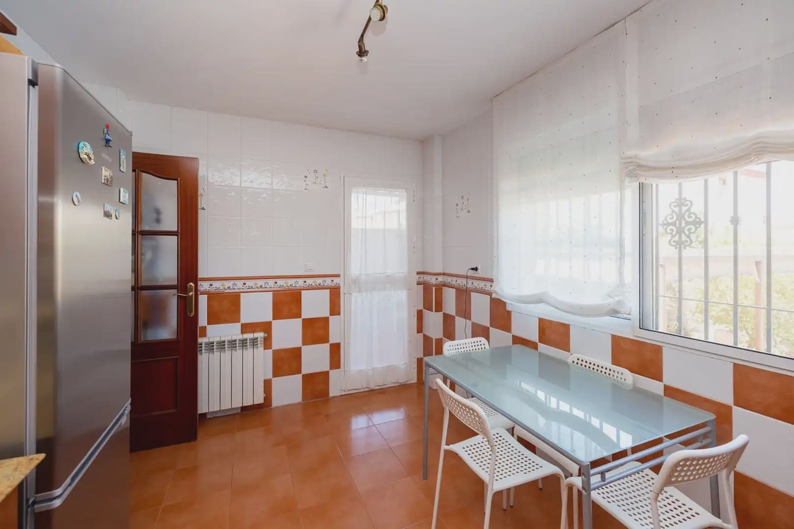 Semi-detached Villa for sale in Vegas del Genil with pool garage - € 350,000 (Ref: 9837617)