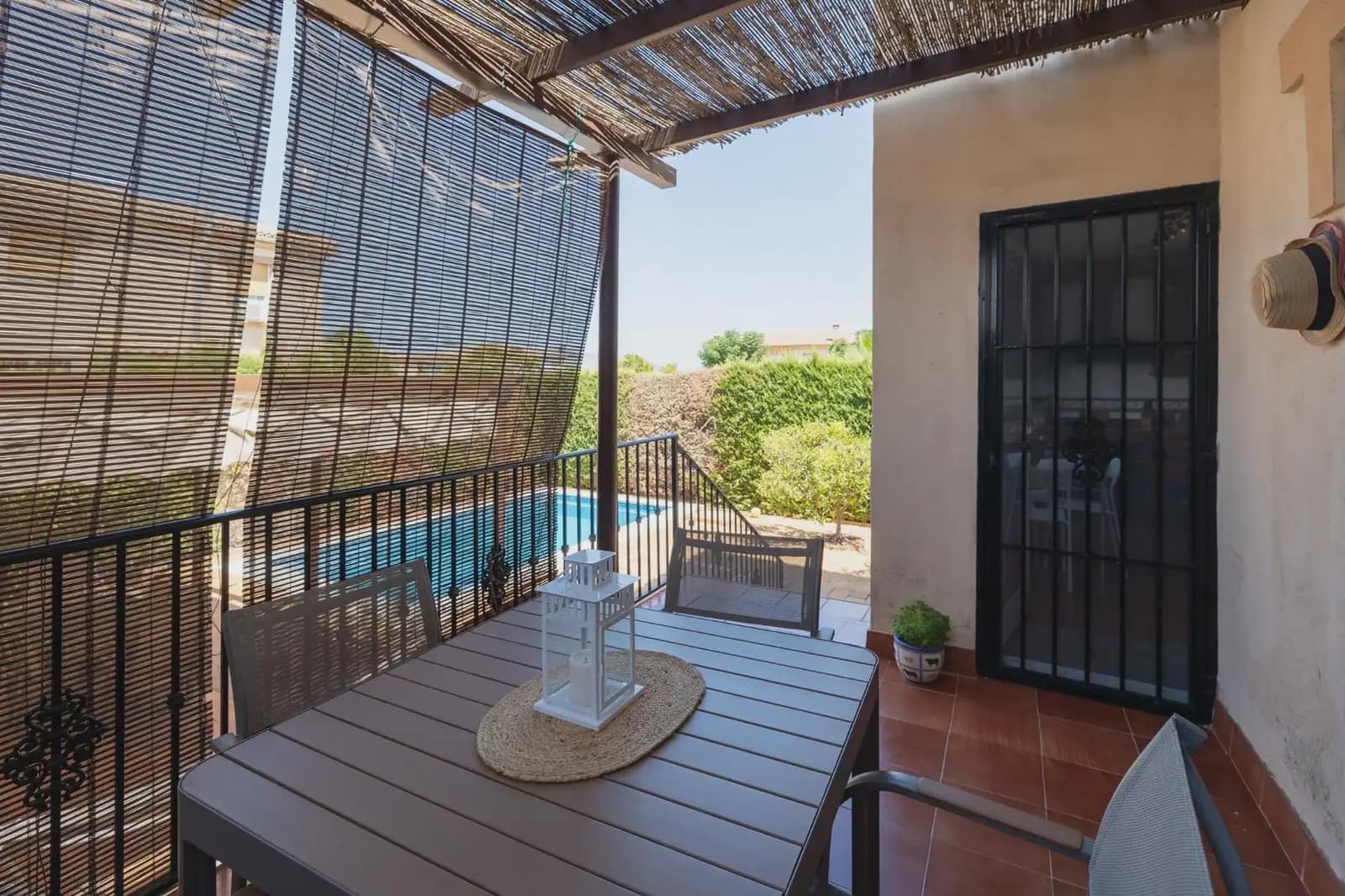 Semi-detached Villa for sale in Vegas del Genil with pool garage - € 350,000 (Ref: 9837617)