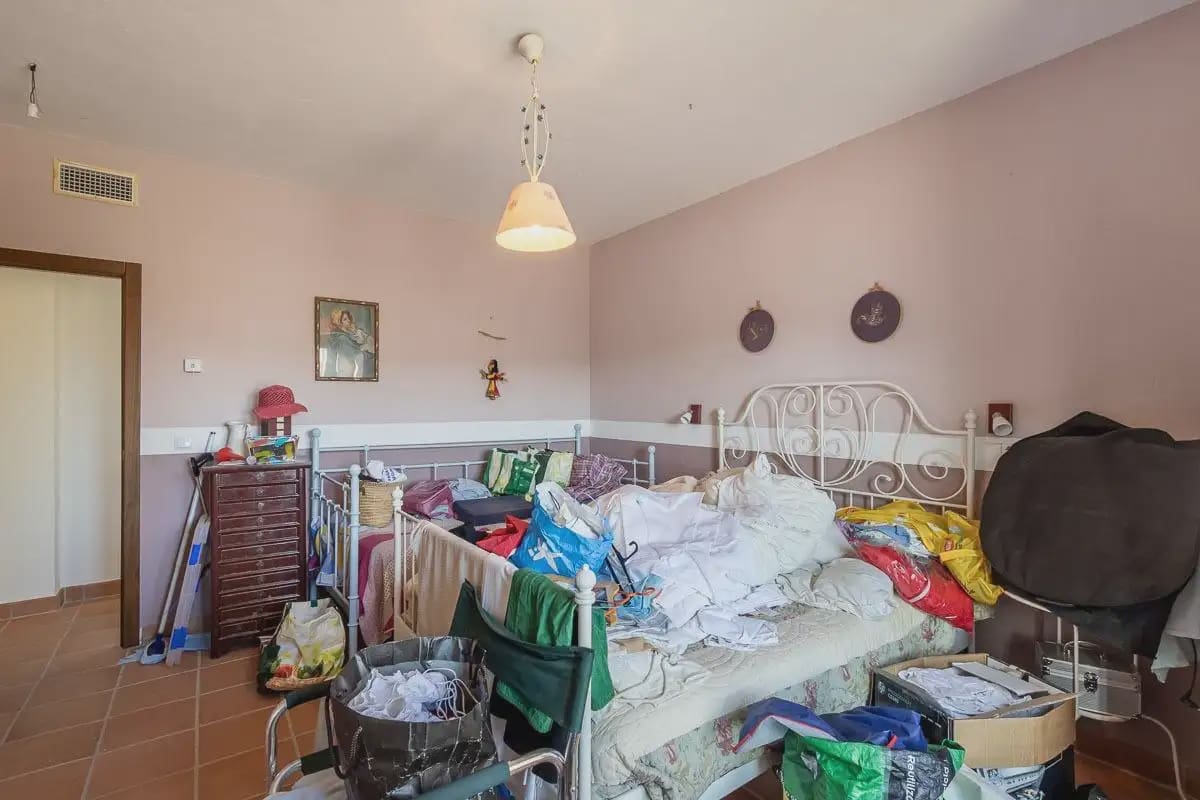 Villa til salg i Atarfe med swimmingpool garage - € 345.000 (Ref: 9837618)
