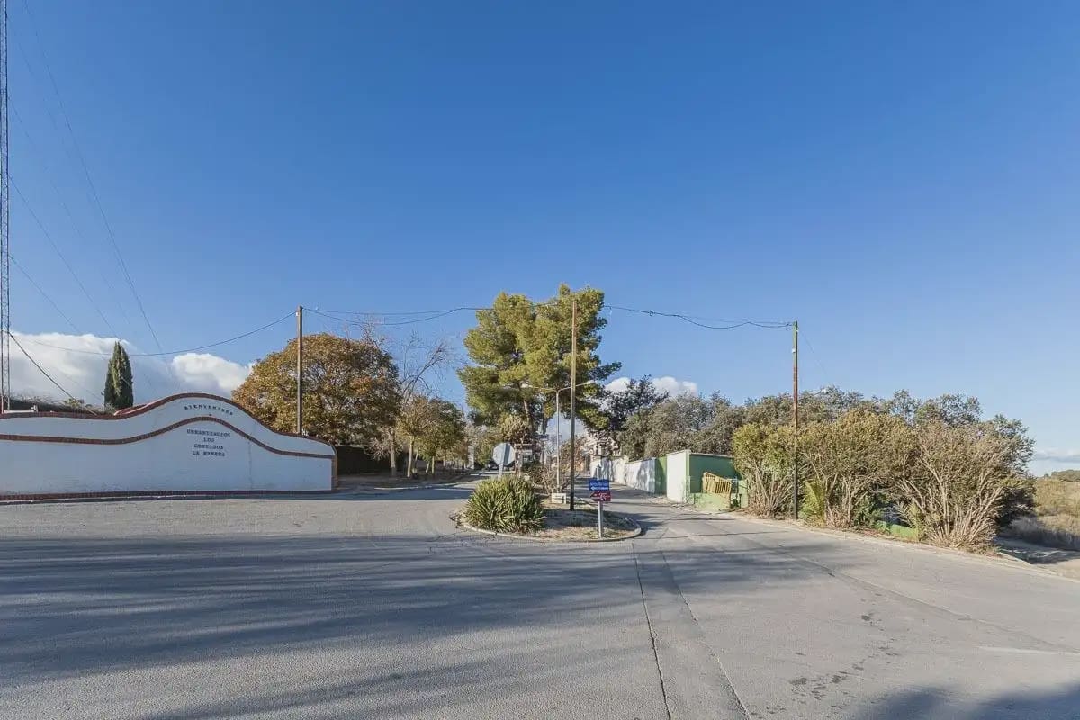 Villa til salg i Atarfe med swimmingpool garage - € 345.000 (Ref: 9837618)