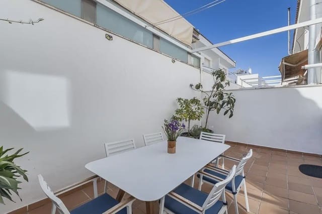 Omakotitalo myytävänä paikassa Churriana de la Vega mukana 
autotalli - 345 000 € (Ref: 9837619)