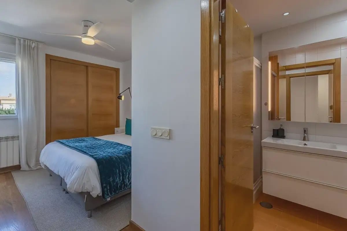 Omakotitalo myytävänä paikassa Churriana de la Vega mukana 
autotalli - 345 000 € (Ref: 9837619)