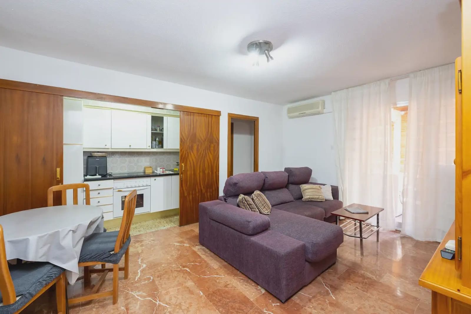 Lejlighed til salg i Granada by - € 245.000 (Ref: 9837620)