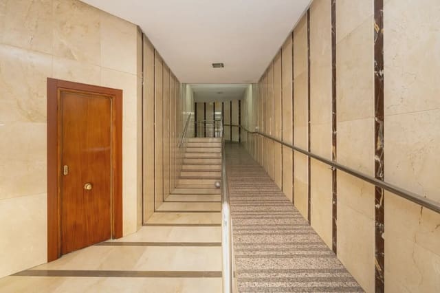 Lejlighed til salg i Figares, Granada by - € 245.000 (Ref: 9837620)