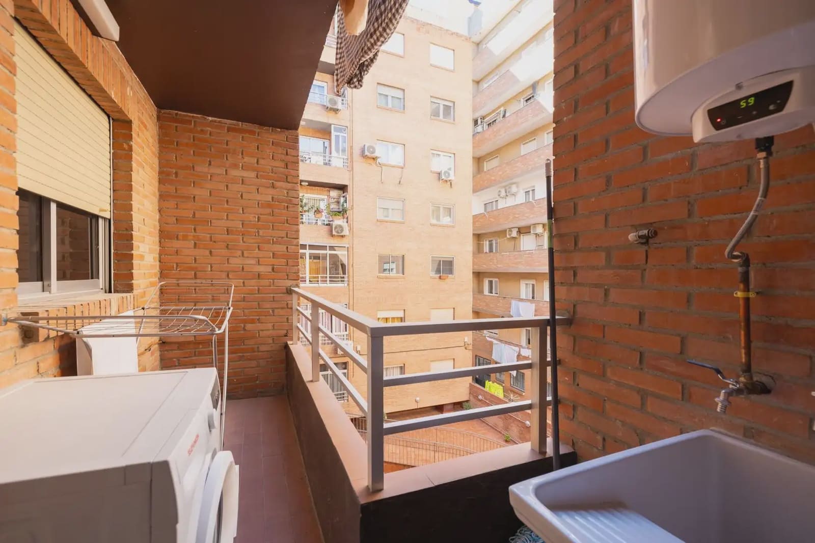 Lejlighed til salg i Granada by - € 245.000 (Ref: 9837620)
