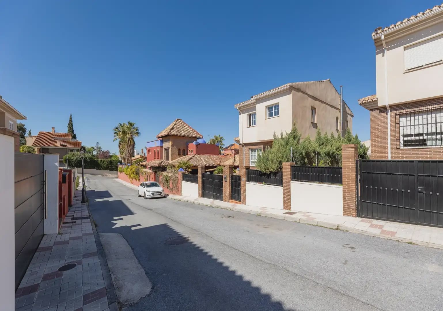 Villa zu verkaufen in Monachil mit Pool Garage - 390.000 € (Ref: 9837621)